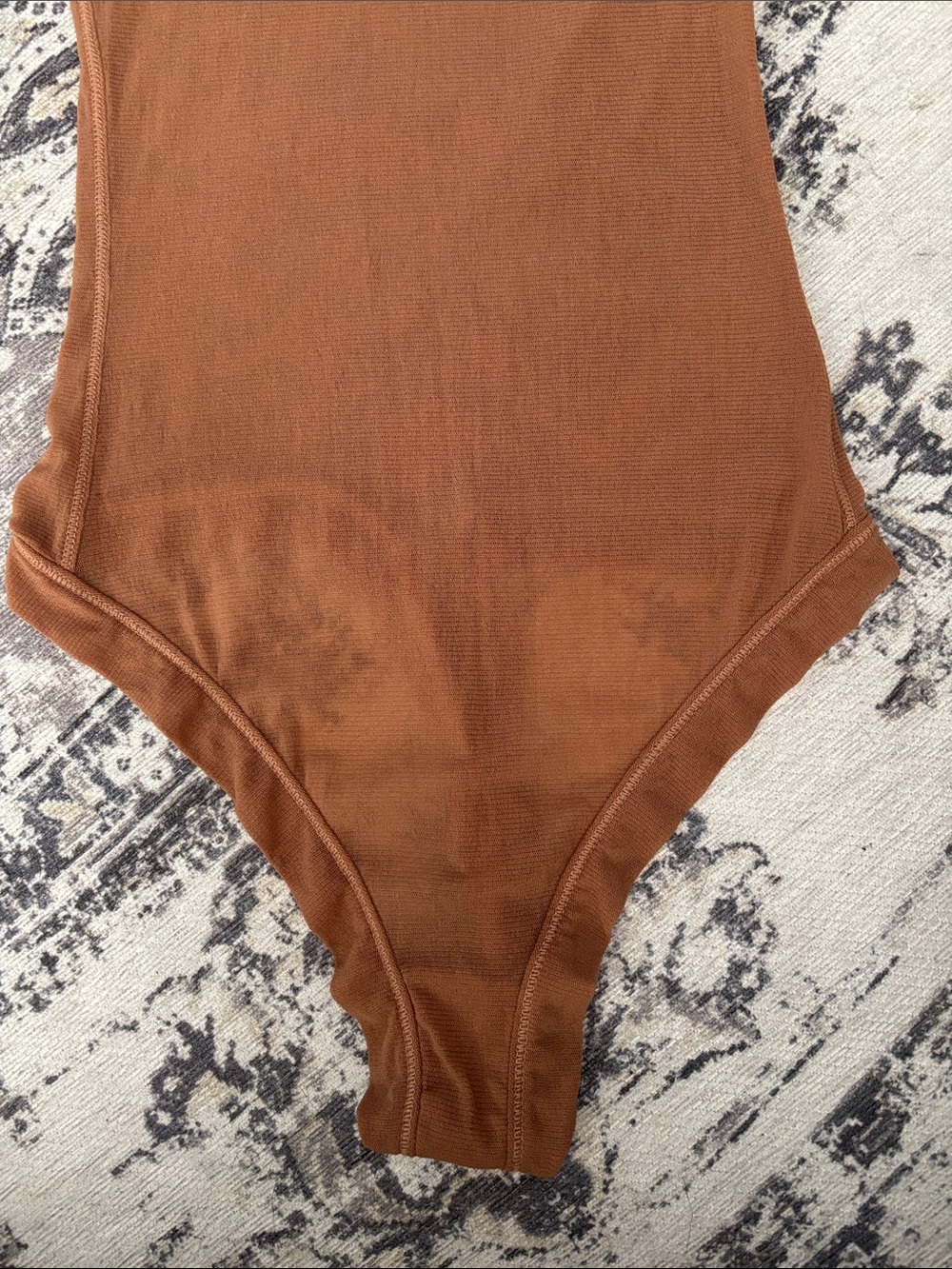 SKIMS SHEER SLEEVELESS CREWNECK BODYSUIT - Picture 3 of 6
